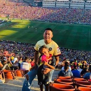 Meet your Posher, Charli w